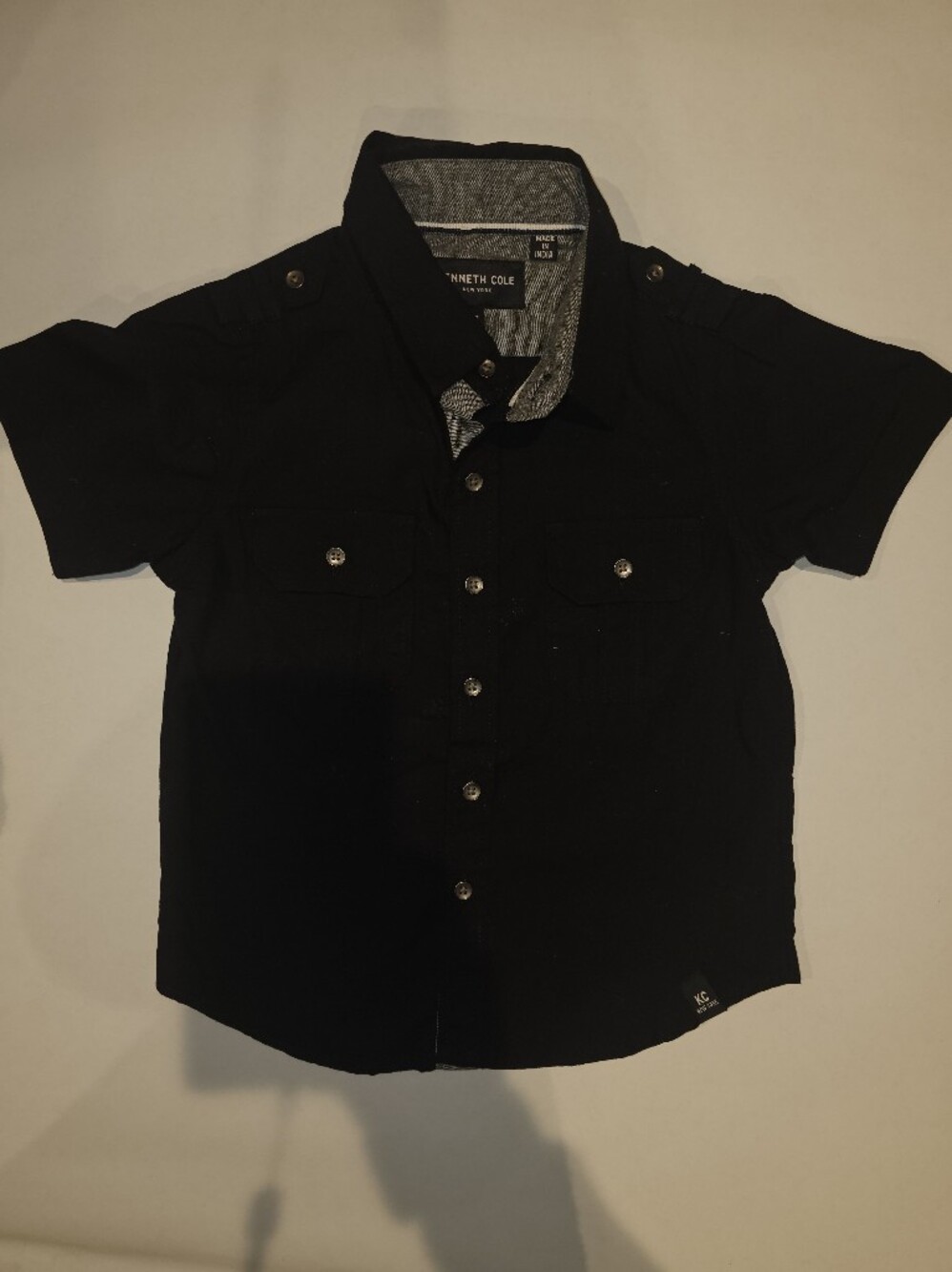 Kenneth Cole | 2T | Black Short Sleeve Button-Up Shirt